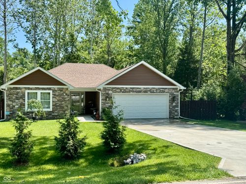 640 Mill Spgs, Coatesville, IN, 46121-8913 | Card Image