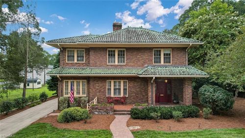 543 Patrick St, Eden, NC, 27288-6016 | Card Image
