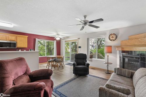 3806 Ne Trilein Dr, Ankeny, IA, 50021-4902 | Card Image