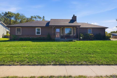 1629 Nw 33rd Pl, Topeka, KS, 66618-1438 | Card Image