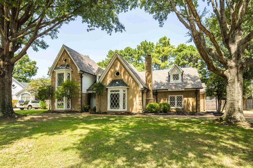 10284 Eagleton Nest Cv, Collierville, TN, 38017-8847 | Card Image