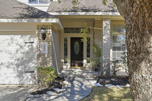 3226 Forest Willow Ln, Houston, TX, 77068-2138 | Card Image