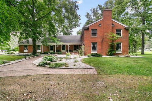 2727 Martin Manor, Goshen, IN, 46526 | Card Image