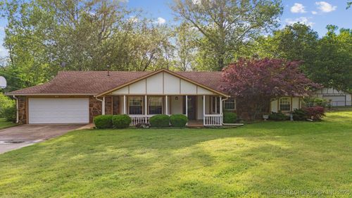 1203 N Kiowa St, Chouteau, OK, 74337-3730 | Card Image