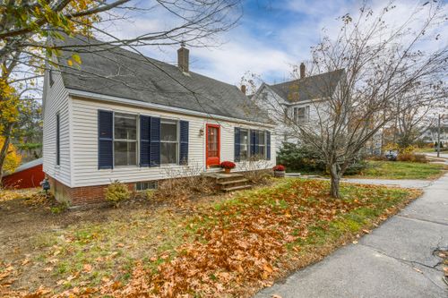 212 Main Street, Freeport, ME, 04032 | Card Image