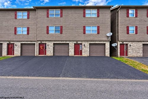 211 Stonegate Circle, Morgantown, WV, 26505 | Card Image