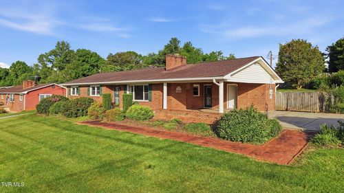 608 Southview Dr, Johnson City, TN, 37601-7520 | Card Image