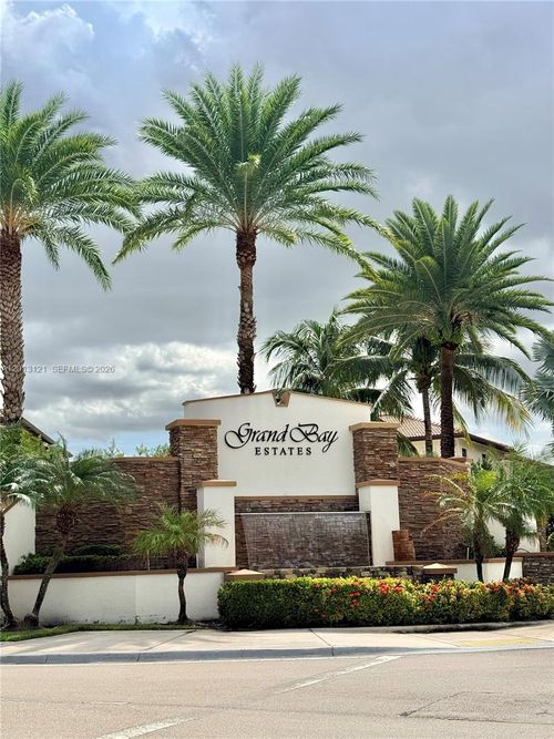 8640 Nw 101st Pl, Doral, FL, 33178 | Card Image