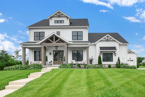 1763 Scenic Bluff Ct, Delaware, OH, 43015-4505 | Card Image