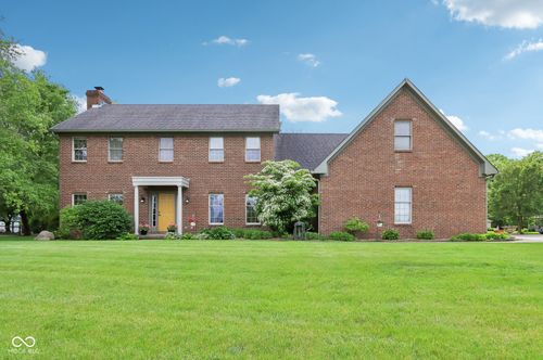 1121 N Cambridge Ct, Greenfield, IN, 46140-8172 | Card Image