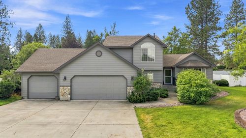 5516 E Birkenhead Ln, Colbert, WA, 99005-9243 | Card Image