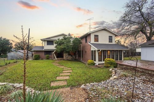 202 S Santa Fe St, Wolfe City, TX, 75496-3132 | Card Image