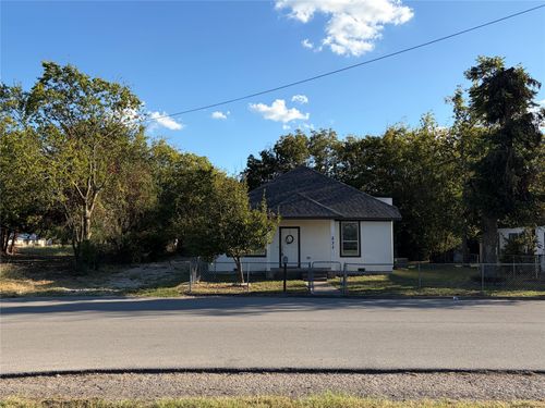 231 W Oneal St, Wills Point, TX, 75169-2521 | Card Image