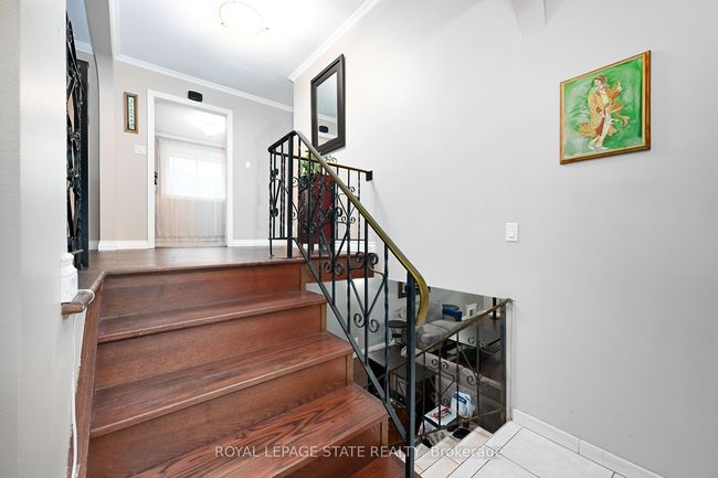 14 Joy Crt, House other with 3 bedrooms, 2 bathrooms and 4 parking in Hamilton ON | Image 33