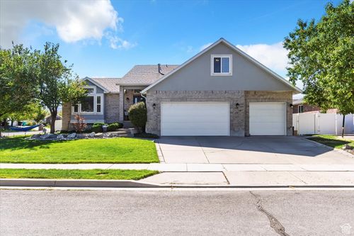 429 W 1050 N, Centerville, UT, 84014-3003 | Card Image