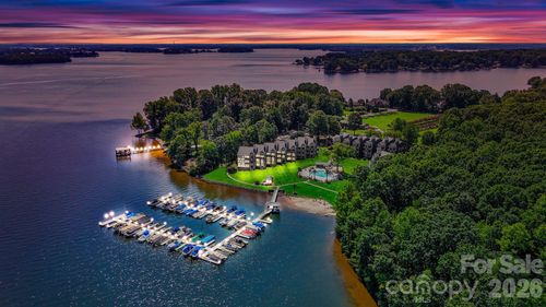 unit-101-2135 Regatta Ln, Denver, NC, 28037-7614 | Card Image