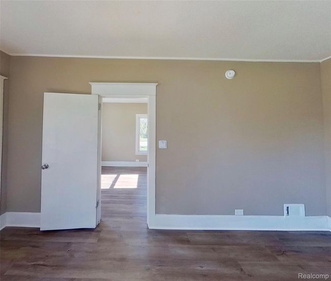 Bedroom 1 off living room | Image 11
