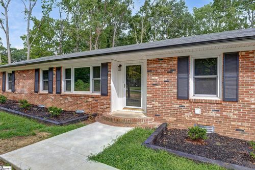 127 Wilbon Cir, Simpsonville, SC, 29681-2135 | Card Image