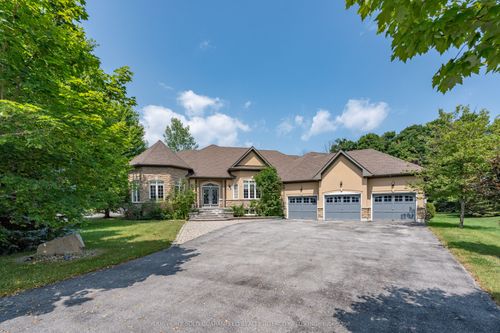 6 Basswood Dr, Wasaga Beach, ON, L9Z0A9 | Card Image