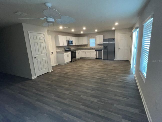 1791 Nebraska Loop, House other with 3 bedrooms, 3 bathrooms and null parking in SUMTERVILLE FL | Image 4