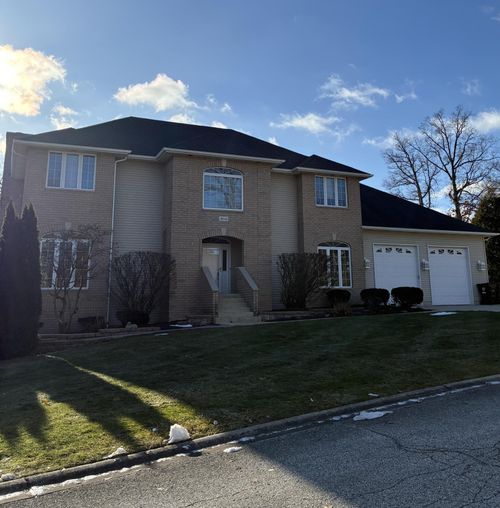 8049 W 85th Ct, Crown Point, IN, 46307 | Card Image