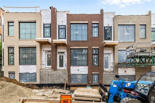 240 44th St, Pittsburgh, PA, 15201-2841 | Card Image