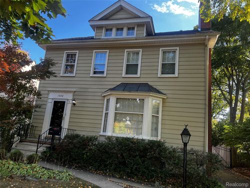 1072 Ridgedale Ave, Birmingham, MI, 48009-5769 | Card Image