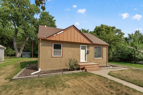 4928 Abbott Ave N, Brooklyn Center, MN, 55429-3938 | Card Image