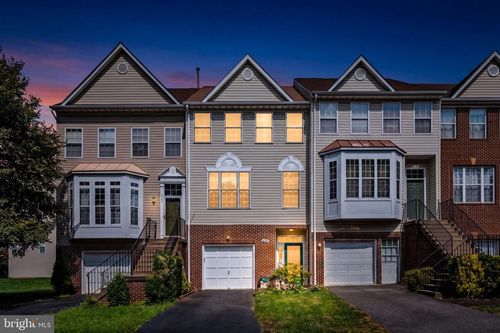 6147 Early Autumn Dr, CENTREVILLE, VA, 20120-6004 | Card Image