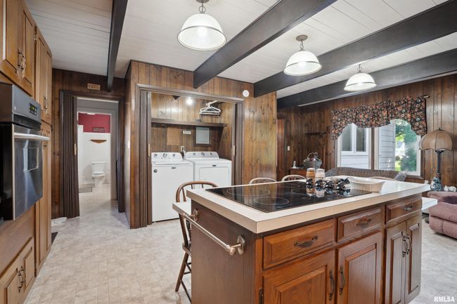 201 W 19 Th Ave, House other with 3 bedrooms, 1 bathrooms and null parking in Coal Valley IL | Image 4