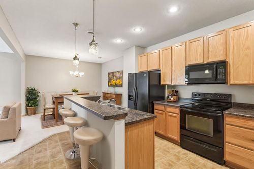 h-3311 Hazel Trl, Woodbury, MN, 55129-6254 | Card Image