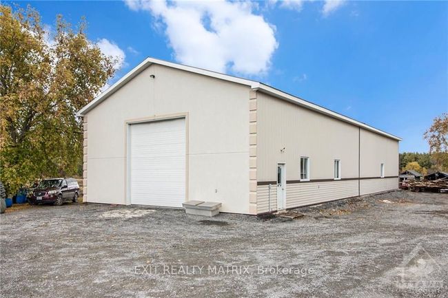 1991 Finch Winchester Boundary Rd, House other with 2 bedrooms, 4 bathrooms and 12 parking in Chesterville ON | Image 16