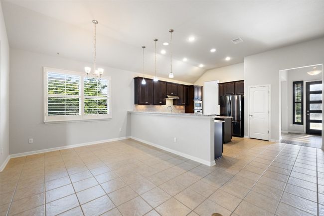110 N Sage Holw, House other with 3 bedrooms, 2 bathrooms and 5 parking in Dripping Springs TX | Image 10