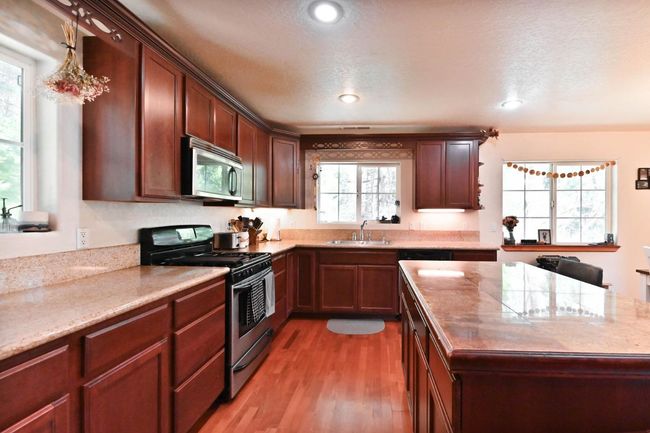 22464 N Tuolumne Rd, House other with 3 bedrooms, 3 bathrooms and null parking in Twain Harte CA | Image 10