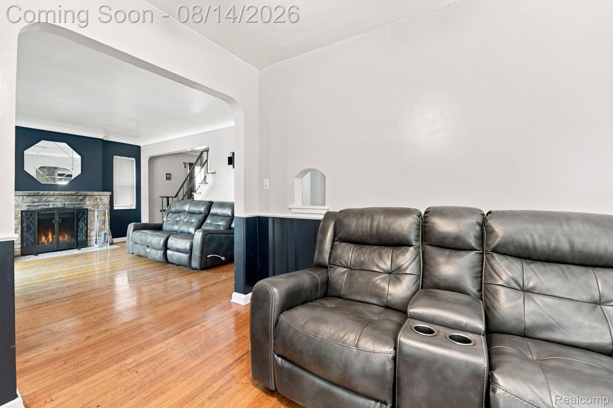 Residential in Grosse Pointe Farms