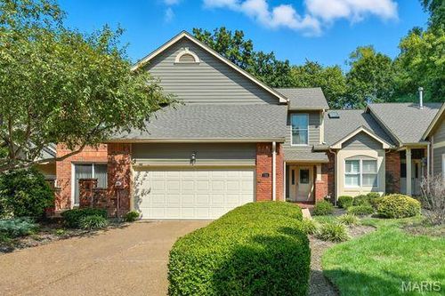 722 Walnut Creek Ln, Chesterfield, MO, 63017-5719 | Card Image