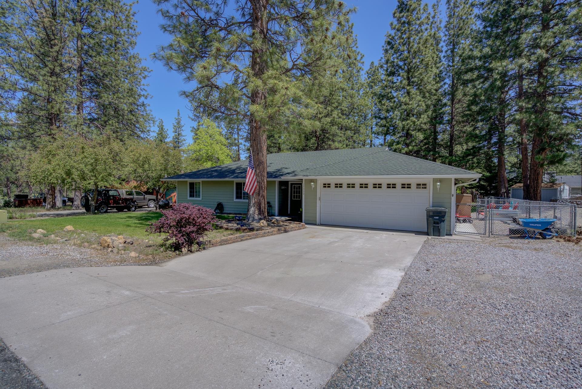 Residential in Weed 5