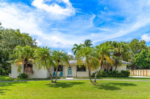 8340 Sw 154th Ter, Palmetto Bay, FL, 33157-2155 | Card Image
