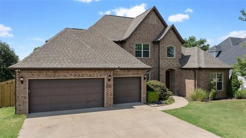610 Lyndal Ln, Bentonville, AR, 72712-5438 | Card Image