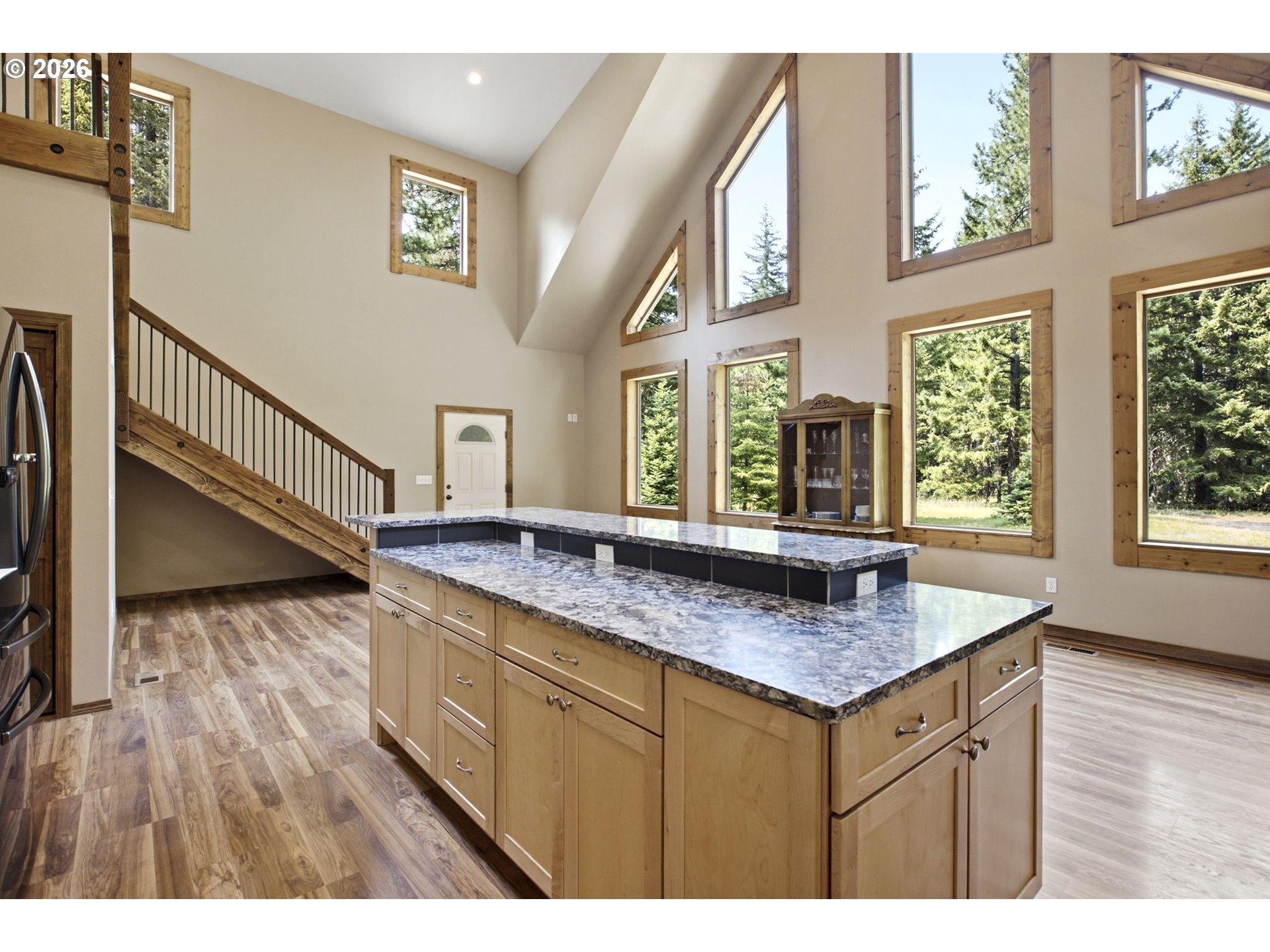 Residential in TroutLake 5