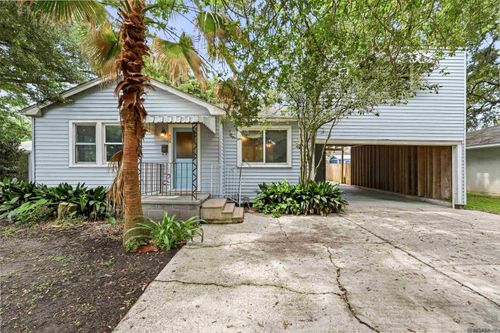 535 Avenue G, Port Allen, LA, 70767-3148 | Card Image