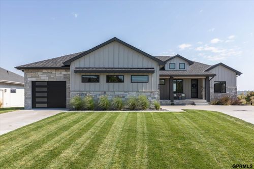 909 S 243rd St, Waterloo, NE, 68069-4852 | Card Image