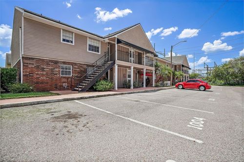 apt-1001-200 Country Club Dr, LARGO, FL, 33771-2272 | Card Image