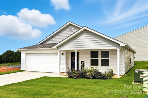 2560 Celestial Drive, Newton, NC, 28658 | Card Image