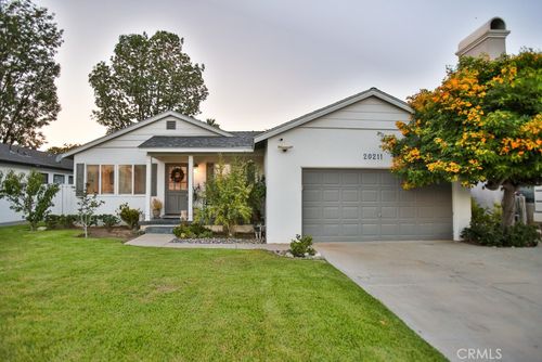 20211 Orchid St, Newport Beach, CA, 92660-0733 | Card Image