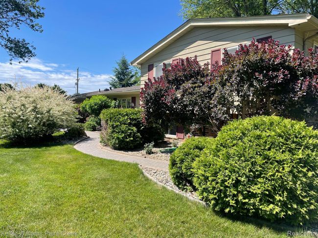 7374 Woodridge Rd, House other with 4 bedrooms, 2 bathrooms and null parking in West Bloomfield MI | Image 28