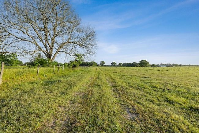 1963 Interstate 10, Home with 0 bedrooms, 0 bathrooms and null parking in Weimar TX | Image 5