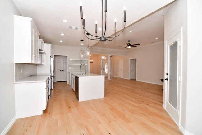 704 Mcmurry, House other with 3 bedrooms, 2 bathrooms and null parking in Waxahachie TX | Image 18