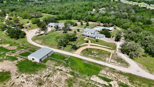 1175 Southern Way, Luling, TX, 78648 | Card Image