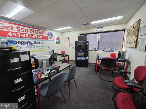 108-300 Reisterstown Road, BALTIMORE, MD, 21208 | Card Image